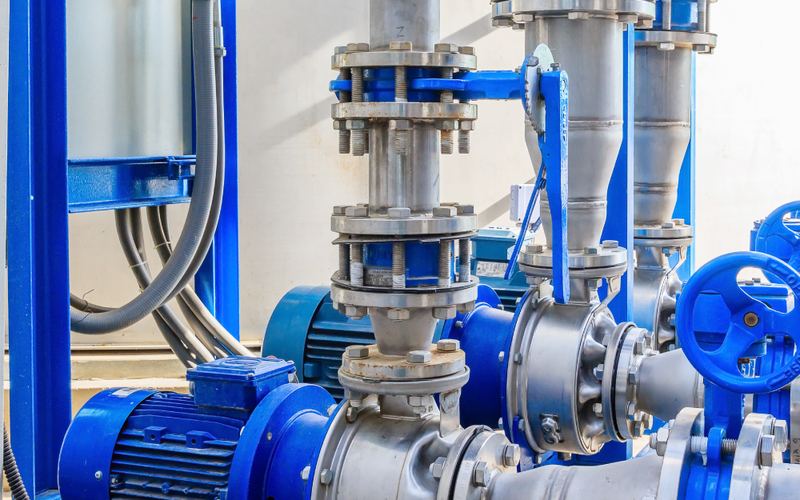 Pumps & valves